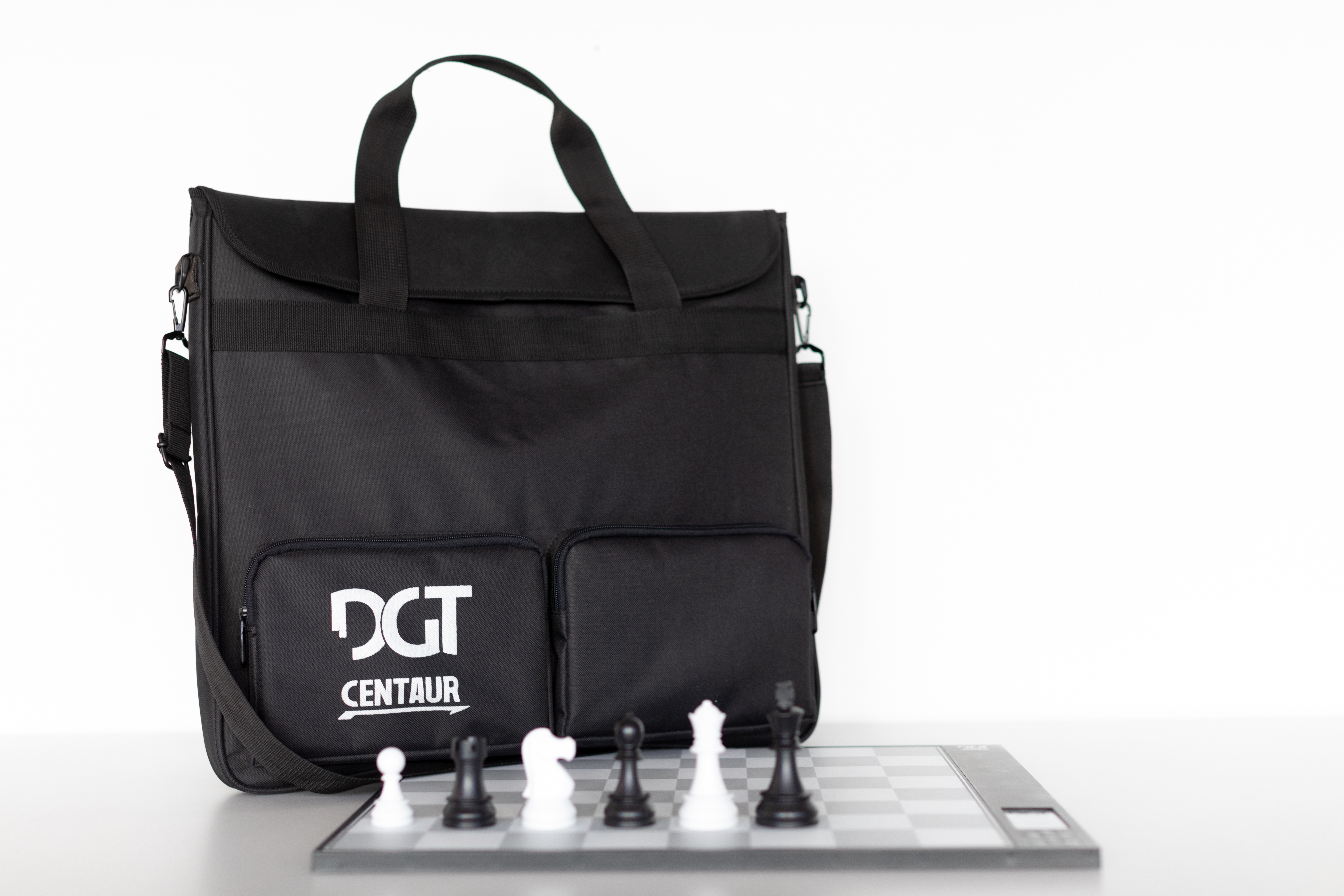 DGT-Centaur-travel-bag-front