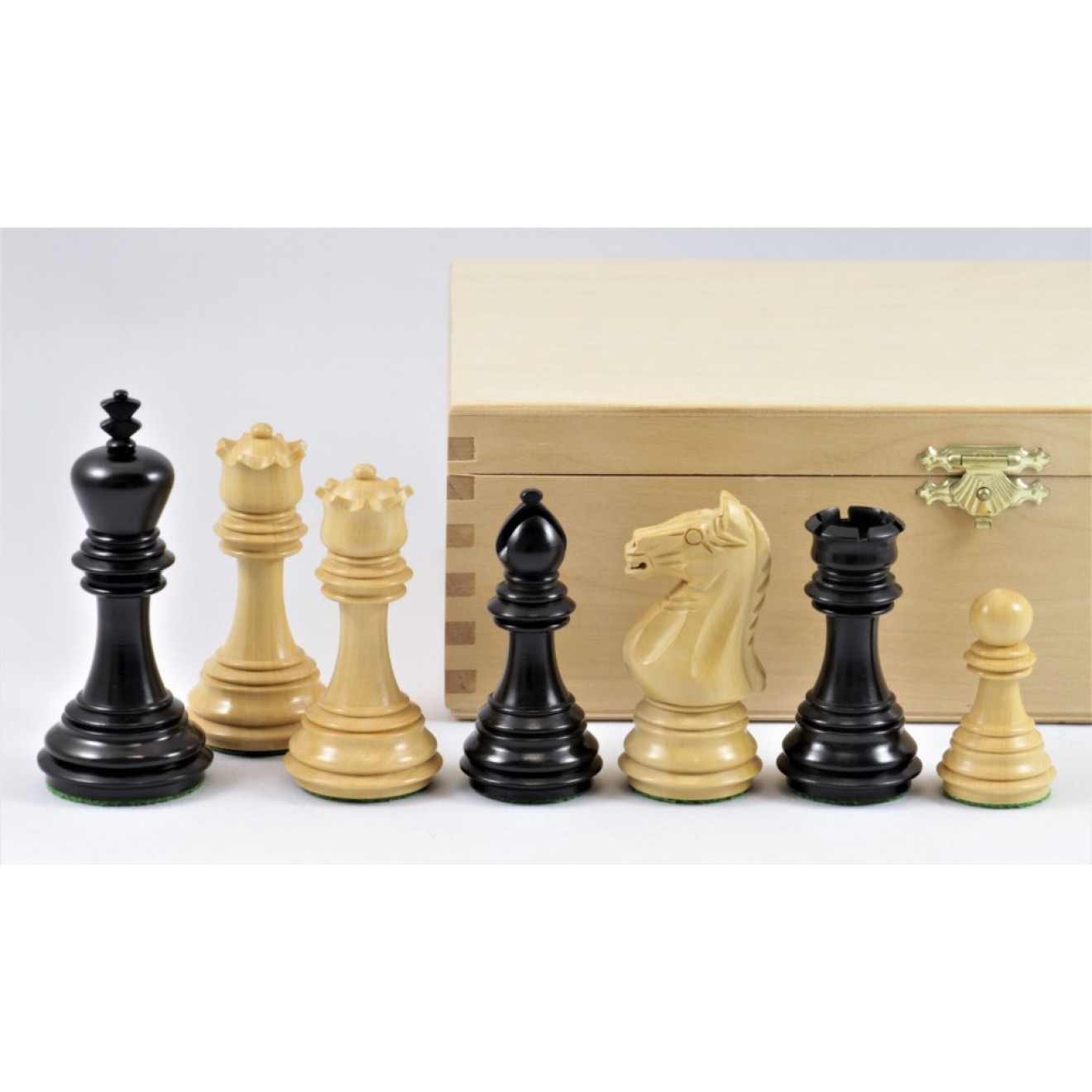Schachfiguren Imperial, Buchsbaum, Königshöhe 95 mm Schachfiguren Imperial, Buchsbaum, Königshöhe 95 mm